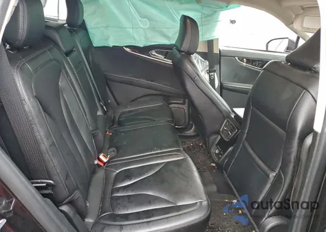 2023 Lincoln Nautilus z USA, uszkodzony, nr VIN 2LMPJ8J91PBL30066